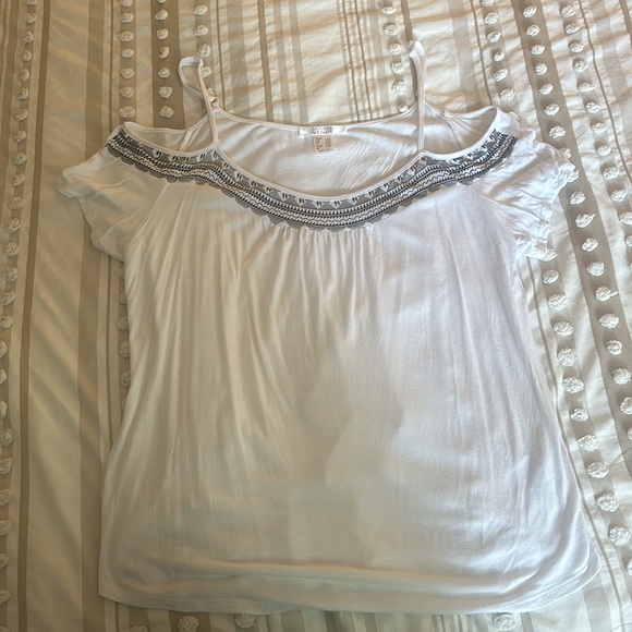 Cold shoulder top - Picture 3 of 3